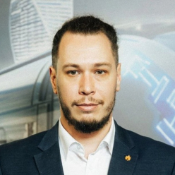 Андрей Гирин