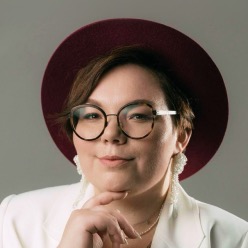 Елена Полозова